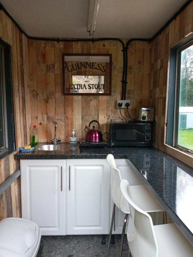 Orchard Meadow Shepherd Huts Leek-Buxton-Ashbourne Upper Elkstone Экстерьер фото